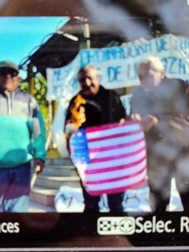 Concordia: confirmaron que demoraron a tres personas por la quema de una bandera de Estados Unidos