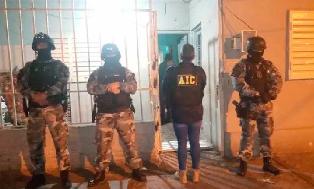 En agosto del año pasado se realizaron varios allanamientos en Ludueña para desbaratar la banda.