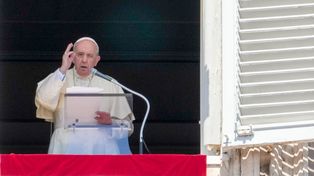 El papa Francisco pidió a los países recibir a los refugiados de Afganistán