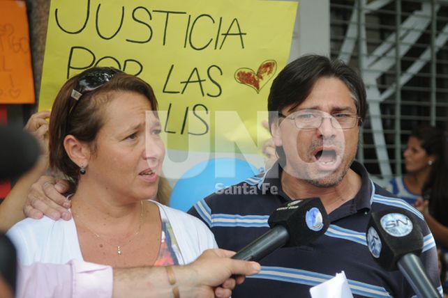 Amigos de la familia Di Terlizzi apoyaron su reclamo