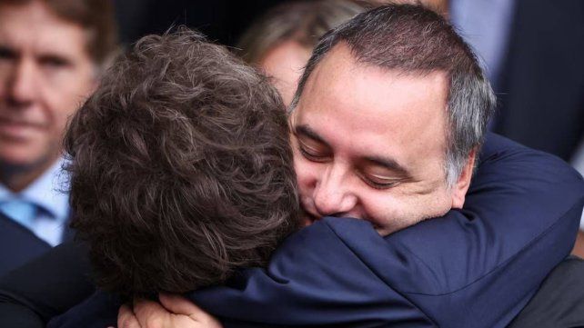 El jefe de Gabinete Manuel Adorni registró una nueva hipoteca sobre su departamento anterior en Buenos Aires