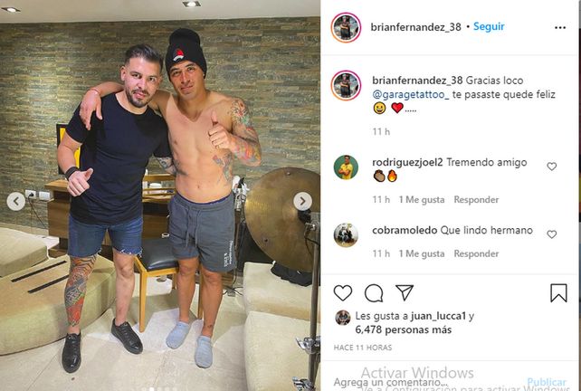 El jugador de Colón que se tatuó a su hijo en la espalda