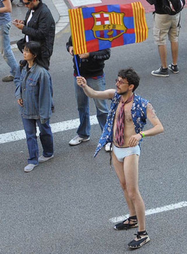 Messi encabezó los festejos del campeón por las calles de Barcelona