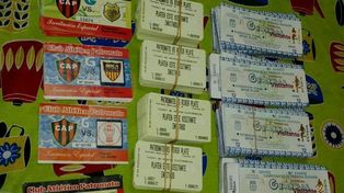 Talonarios de entradas para el partido entre Patronato y River en la B Nacional.&nbsp;