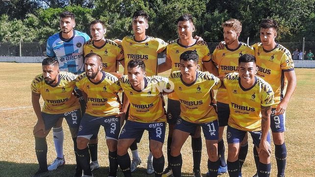 El Quillá derrotó a Defensores de Centeno en la Fraternidad Deportiva de la Liga Santafesina por 2 a 0. El Quillá derrotó a Defensores de Centeno en la Fraternidad Deportiva de la Liga Santafesina por 2 a 0.