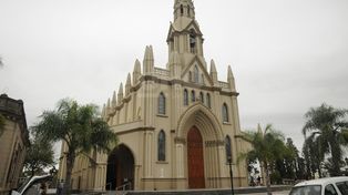 Mientras se celebraba la misa robaron en la casa de Panigo
