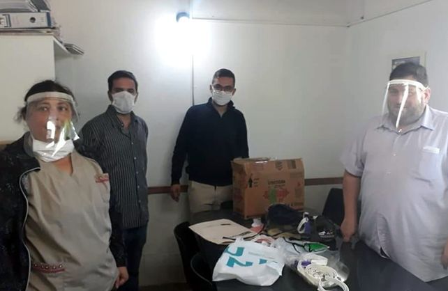 Imagen de entrega de elementos en el Samco