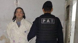Matías Pera, tras ser detenido por personal de la Policía de Acción Táctica (PAT) en Caupolicán al 300, entre Ayacucho y Leiva.&nbsp;