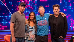Los Coldplay Chris Martin y el baterista Jonny Buckland junto a Juanita Viale y Bebe Contepomi en El Trece.&nbsp;
