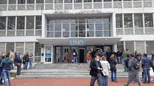 Aceptar sin oposición este DNU es conceder al Ejecutivo la suma del poder público