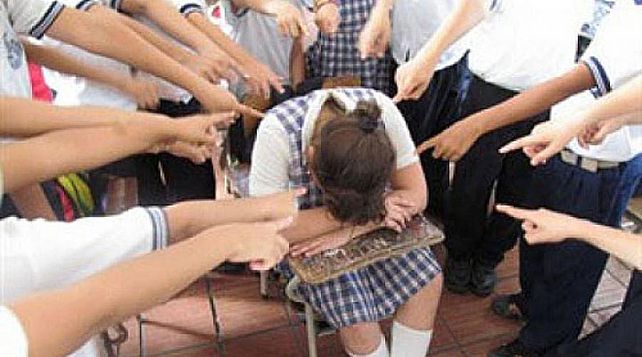 El bullying comienza en el aula, pero las redes sociales lo viralizan las 24 horas