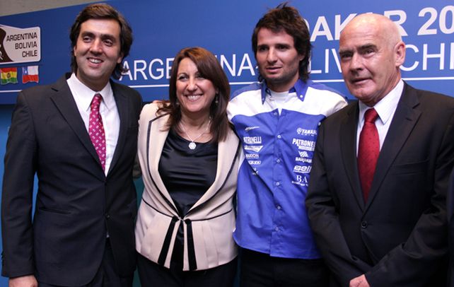 Largada. Fein sonríe junto a Botto