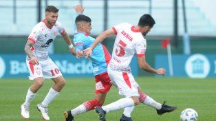 Instituto le dio un golpe letal a Arsenal en Sarandí