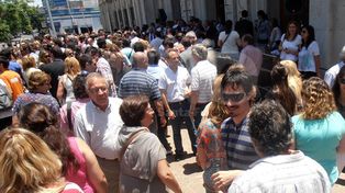 Se conmemoraron los 30 años de democracia en la explanada de la UNL