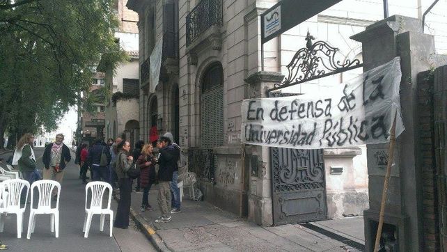 Los docentes universitarios vuelven a parar