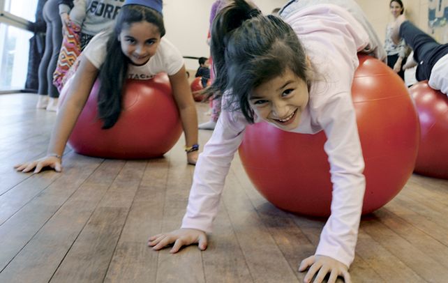 No todo queda en los clásicos tutú y rodete. En el Distrito Noroeste