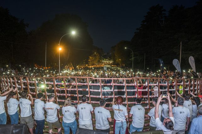 Tandil volvió a romper el récord del salame más largo del mundo: cuánto mide