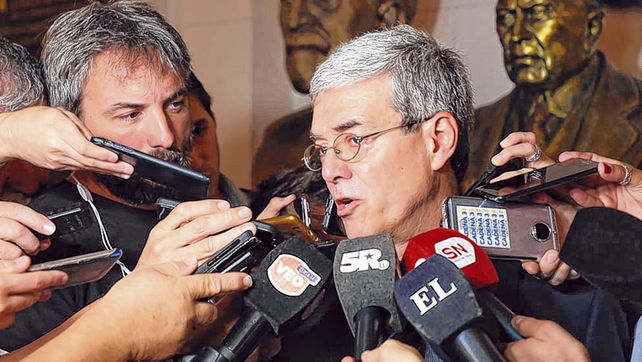 Déficit. El ministro de Economía