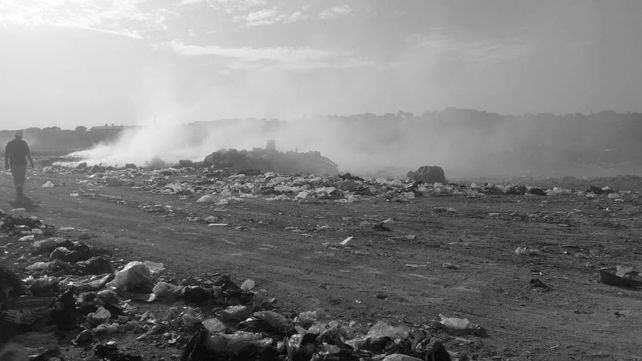 Crece el temor de los vecinos expuestos al humo constante en el Volcadero
