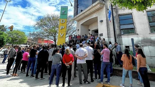 Empleados de Vialidad se manifestaron en contra de la legislación que regula la creación de Consorcios Camineros.