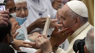  El Papa llamó hipócritas a los políticos que viven de una forma en público y de otra en privado