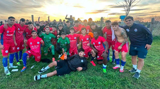 Rosarina de Fútbol: Club del Gran Rosario ganó, dio la nota y es único líder en la B
