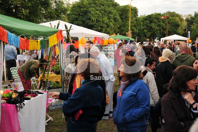Con buena repercusión se puso en marcha la Feria de la Ciclovía