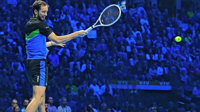 ATP Finals: Medvedev ganó y clasificó a las semifinales