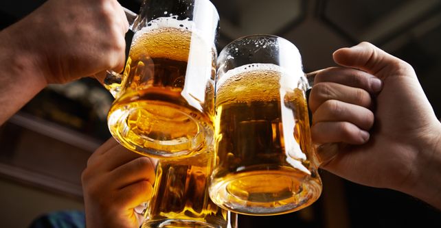 El consumo de cerveza sigue cayendo