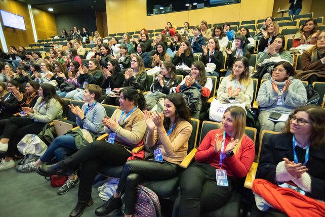 Más Mujeres en tecnología: Fundación YPF capacitó en programación y desarrollo web a 850 mujeres