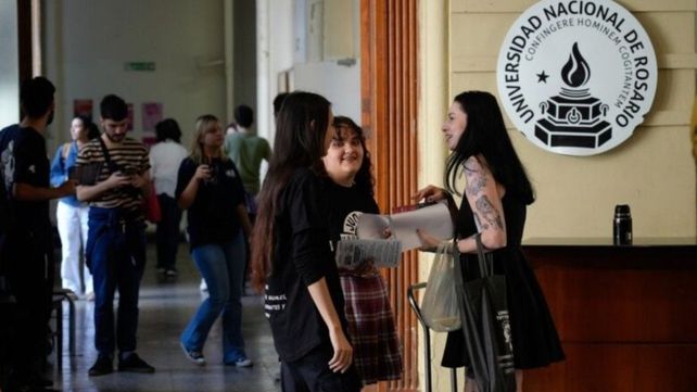 Las nuevas carreras de la UNR hicieron aumentar la cantidad de ingresantes anuales.