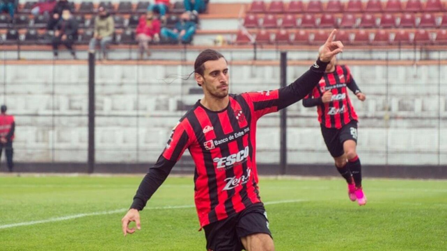 Apareció Vélez y le arrebataría a Sosa Sánchez a Colón