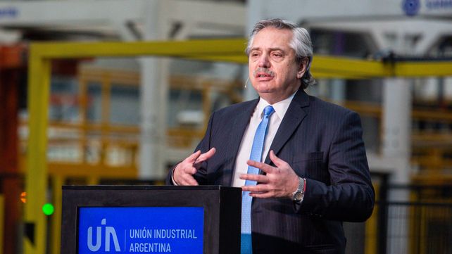 El presidente Alberto Fern&aacute;ndez justific&oacute; las medidas para reactivar el sector industrial.