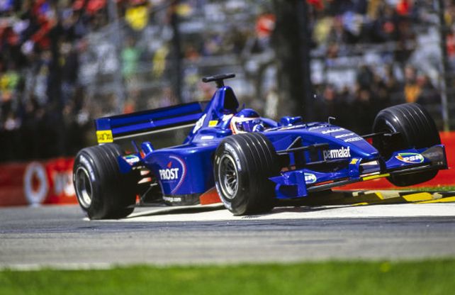 El Rayo Mazzacane entró con todo a una curva del Enzo y Dino Ferrari. Ultima carrera suya en la F-1.