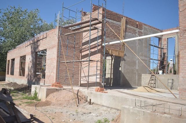 Se construye en Puerto San Martín un moderno edificio que se sumará al patrimonio municipal