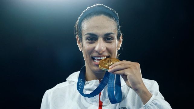 La boxeadora argelina Imane Khelif inició una denuncia judicial contra quienes le expresaron mensajes de odio