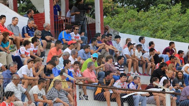 Atlético Paraná e Independiente Rivadavia igualaron en el Pedro Mutio