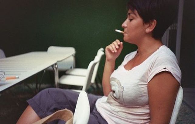 Fumar después de la menopausia acarrea numerosos inconvenientes a las mujeres.