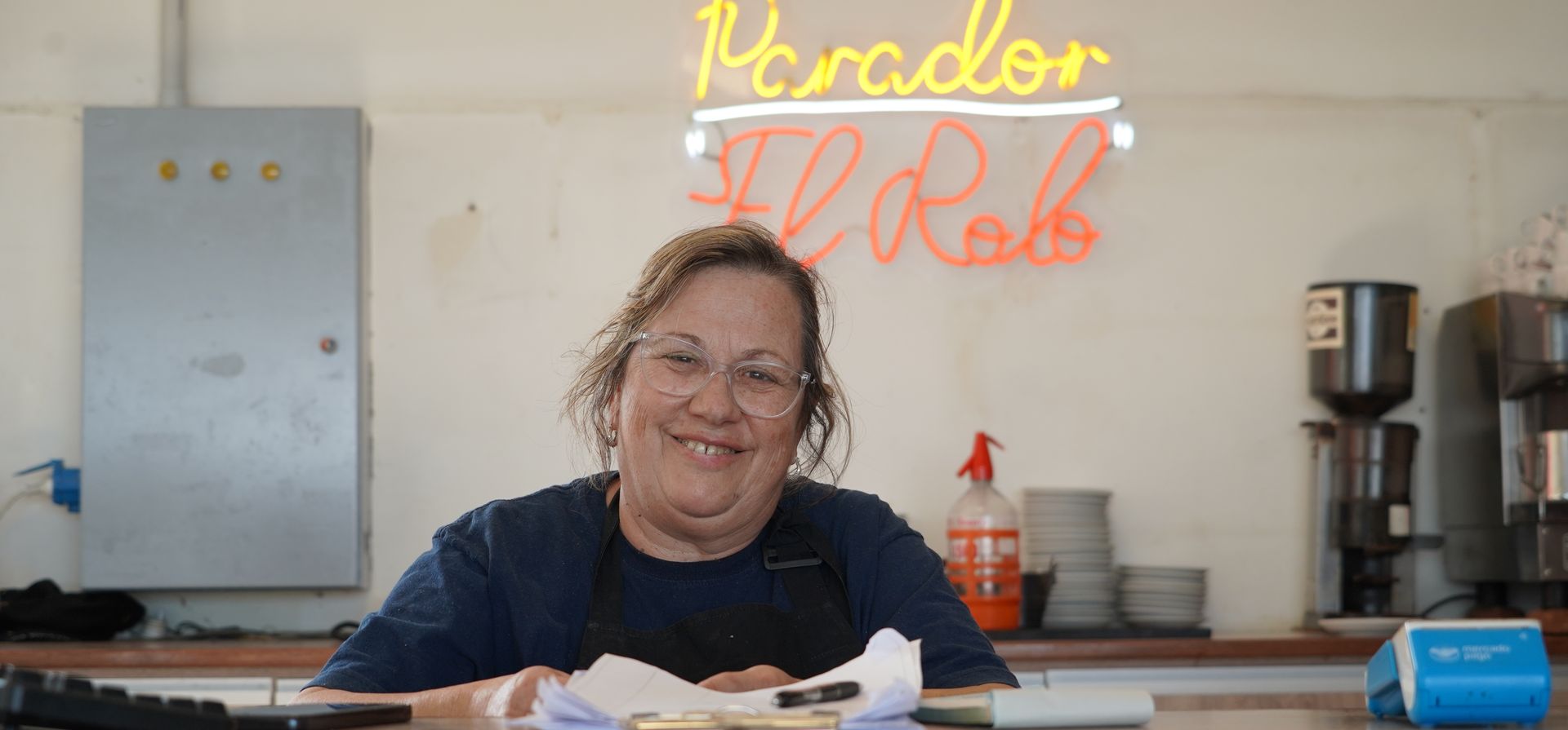 El Rolo, una parrilla rutera escondida en el mercado de una estación de servicio