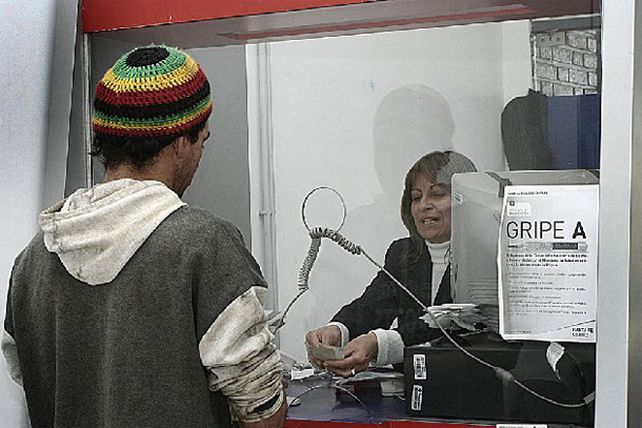 En diez minutos, en la Costa se puede renovar el carné de conducir