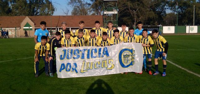 Otra de las divisiones de Central, en el predio de Banfield antes del partido. 