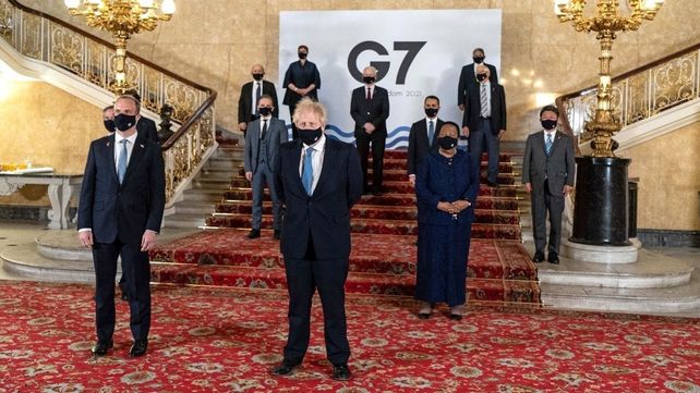 Los líderes del G7 posan en la cumbre de Londres