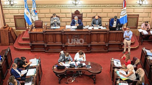 Después de un acuerdo con el gobierno, Diputados dio media sanción al Presupuesto Después de un acuerdo con el gobierno, Diputados dio media sanción al Presupuesto