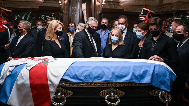 El presidente Alberto Fernández y su pareja le expresaron su pesar a la familia del exmandatario.&nbsp;