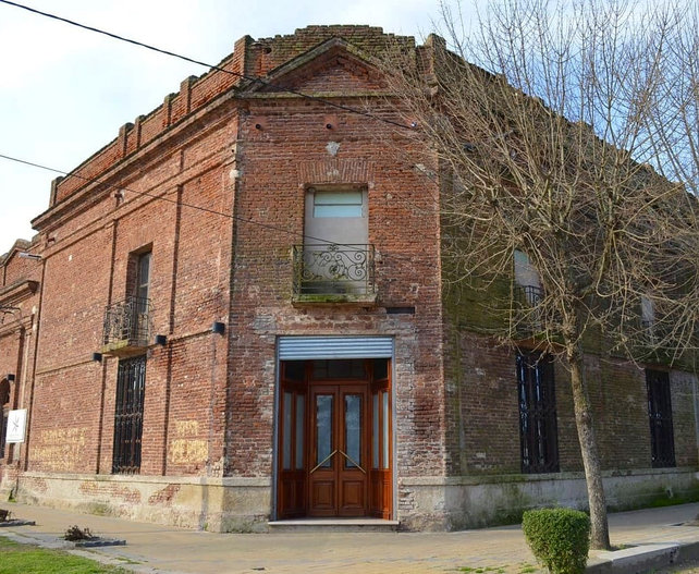 El cine teatro de la localidad de Maggiolo fue declarado Monumento Histórico por la Cámara de Diputados de Santa Fe.