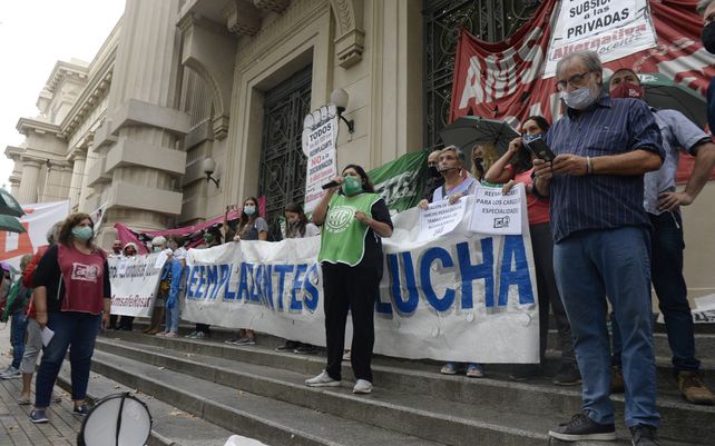 Los docentes públicos no aceptaron el aumento salarial del 17 por ciento ofrecido por la provincia.