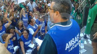 Las clases no empezaron y los docentes marcharon en la primera jornada de paro