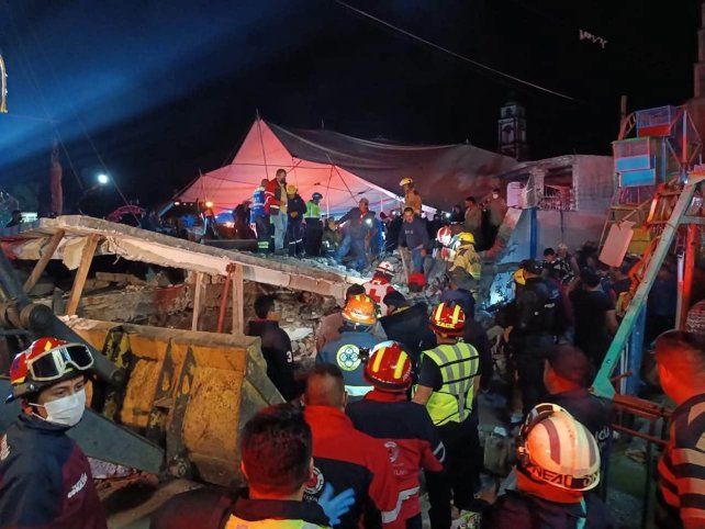 Al menos 10 muertos tras explotar pirotecnia en una parroquia de México