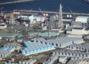 Japón verterá al mar agua radiactiva almacenada en la planta nuclear de Fukushima