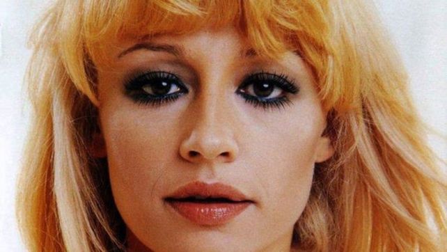 El espectáculo de luto: murió la artista italiana Raffaella Carrà